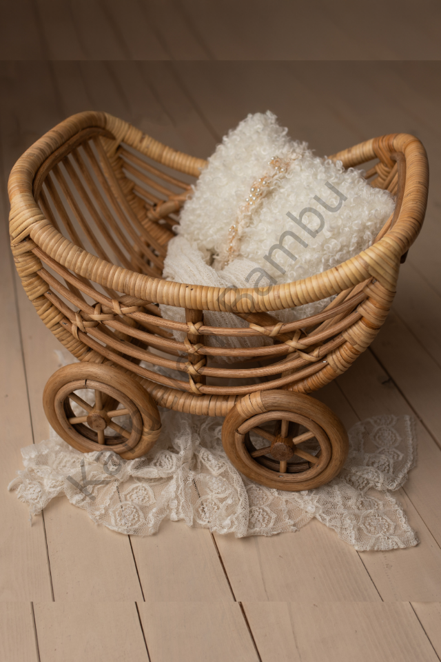 Bambu Tekerli Sargılı Bebek Arabası / Bambu Props