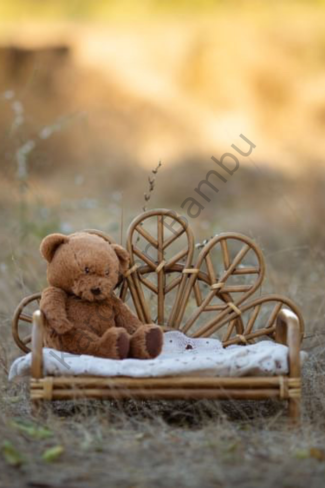 Sırtı Papatya Model Bambu (Rattan) Yatak / Bambu Props